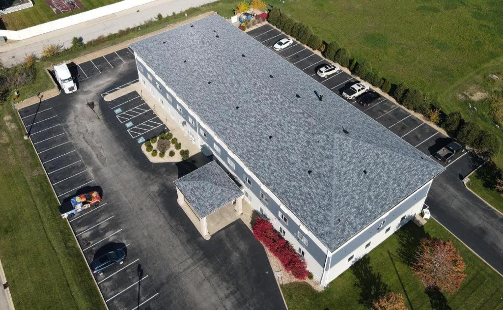 Days Inn & Suites By Wyndham Romeoville Esterno foto